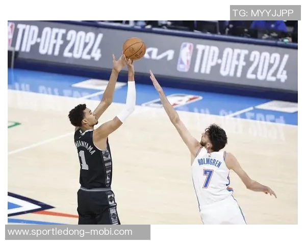 路威谈文班与切特对比的重要性强调理解与欣赏球员的独特性