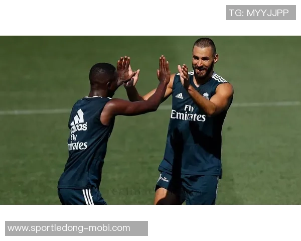 皇马双子星状态火热姆巴佩维尼修斯场均评分均超八分